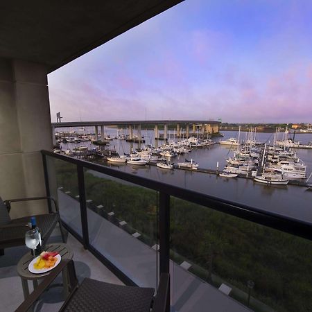 Hilton Garden Inn Charleston Waterfront/Downtown Eksteriør billede