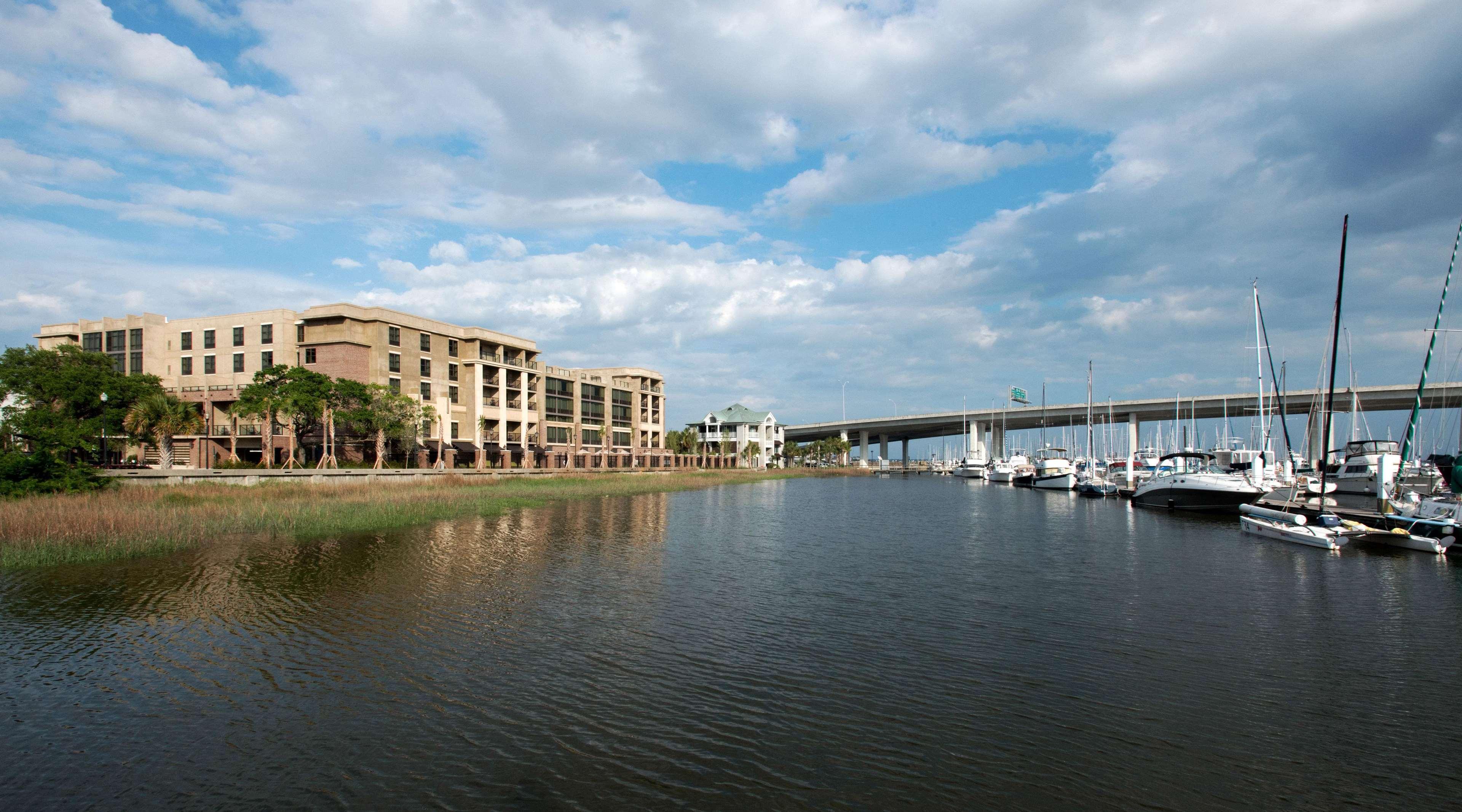 Hilton Garden Inn Charleston Waterfront/Downtown Eksteriør billede