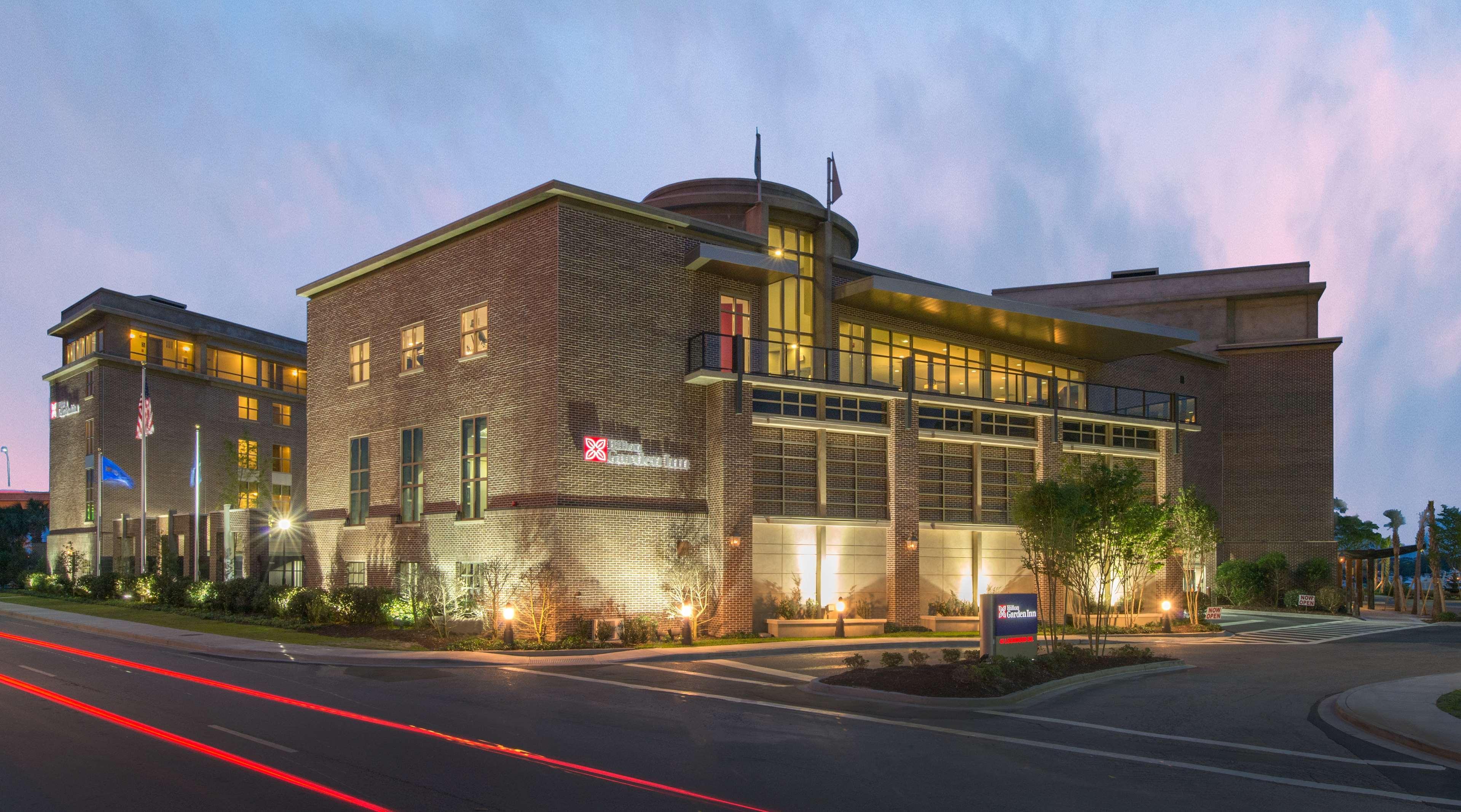Hilton Garden Inn Charleston Waterfront/Downtown Eksteriør billede