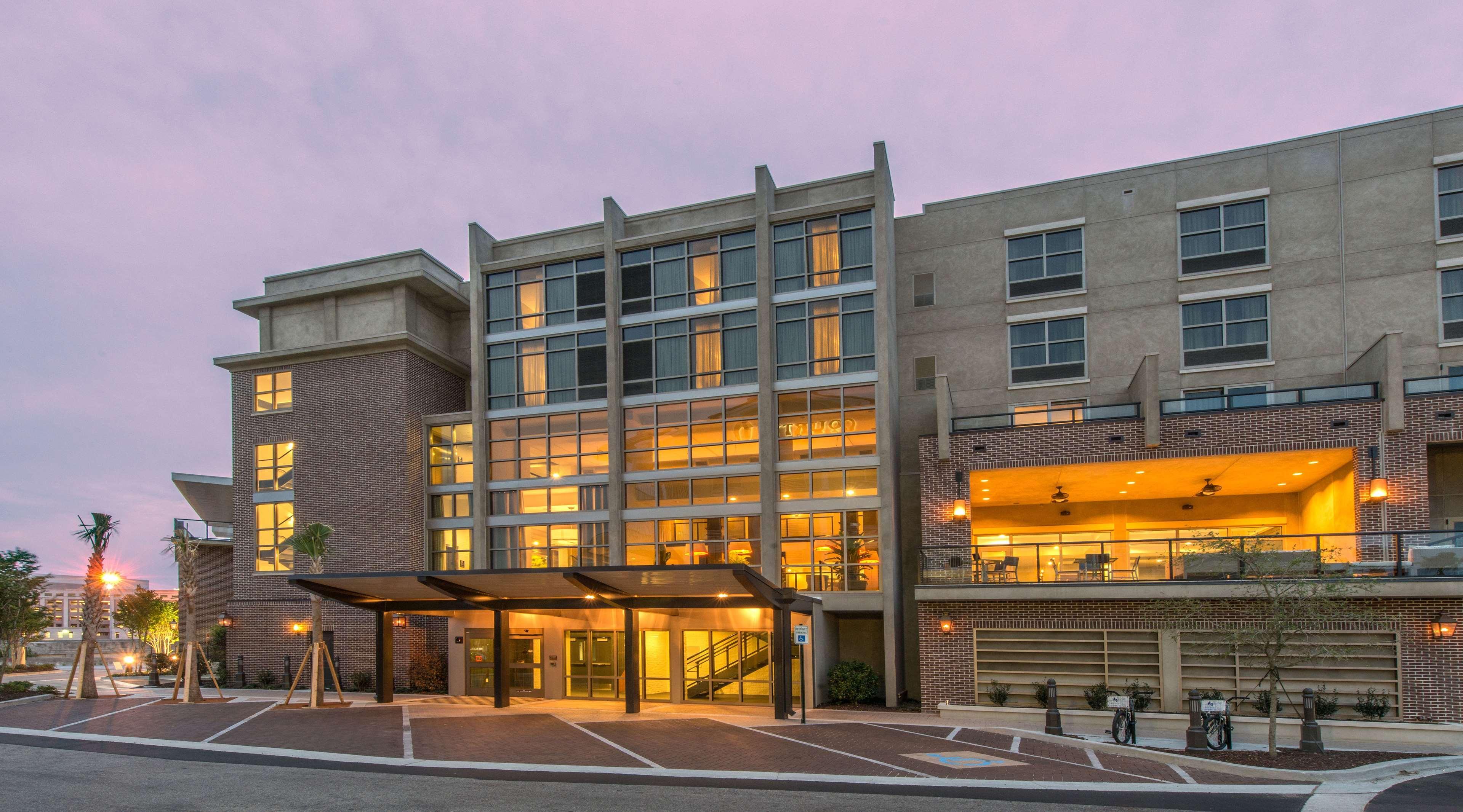 Hilton Garden Inn Charleston Waterfront/Downtown Eksteriør billede