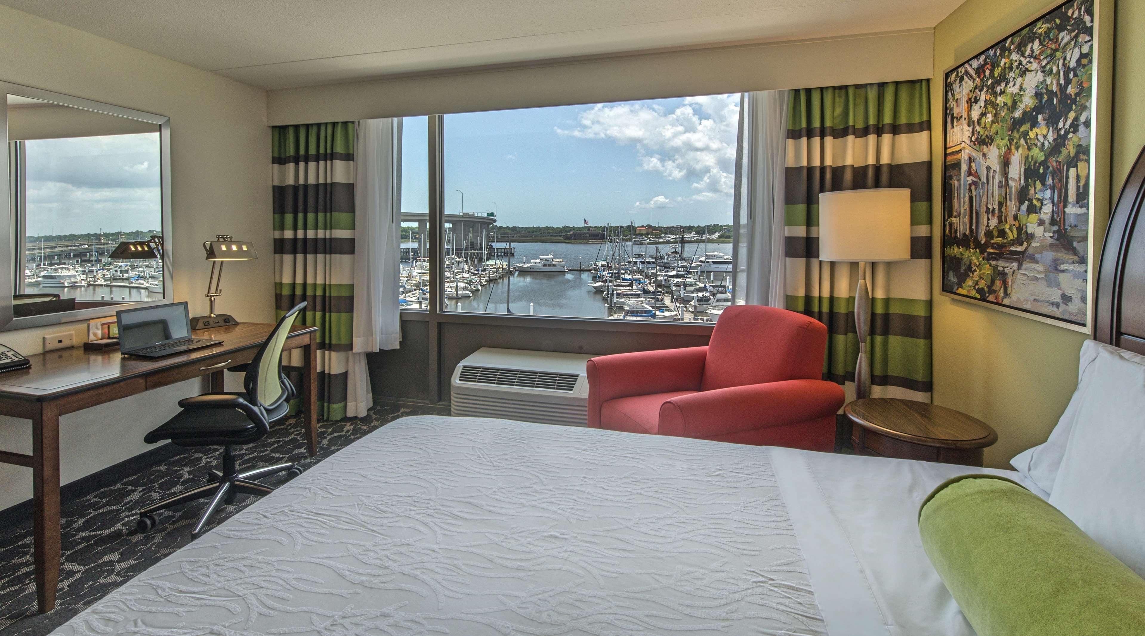 Hilton Garden Inn Charleston Waterfront/Downtown Eksteriør billede