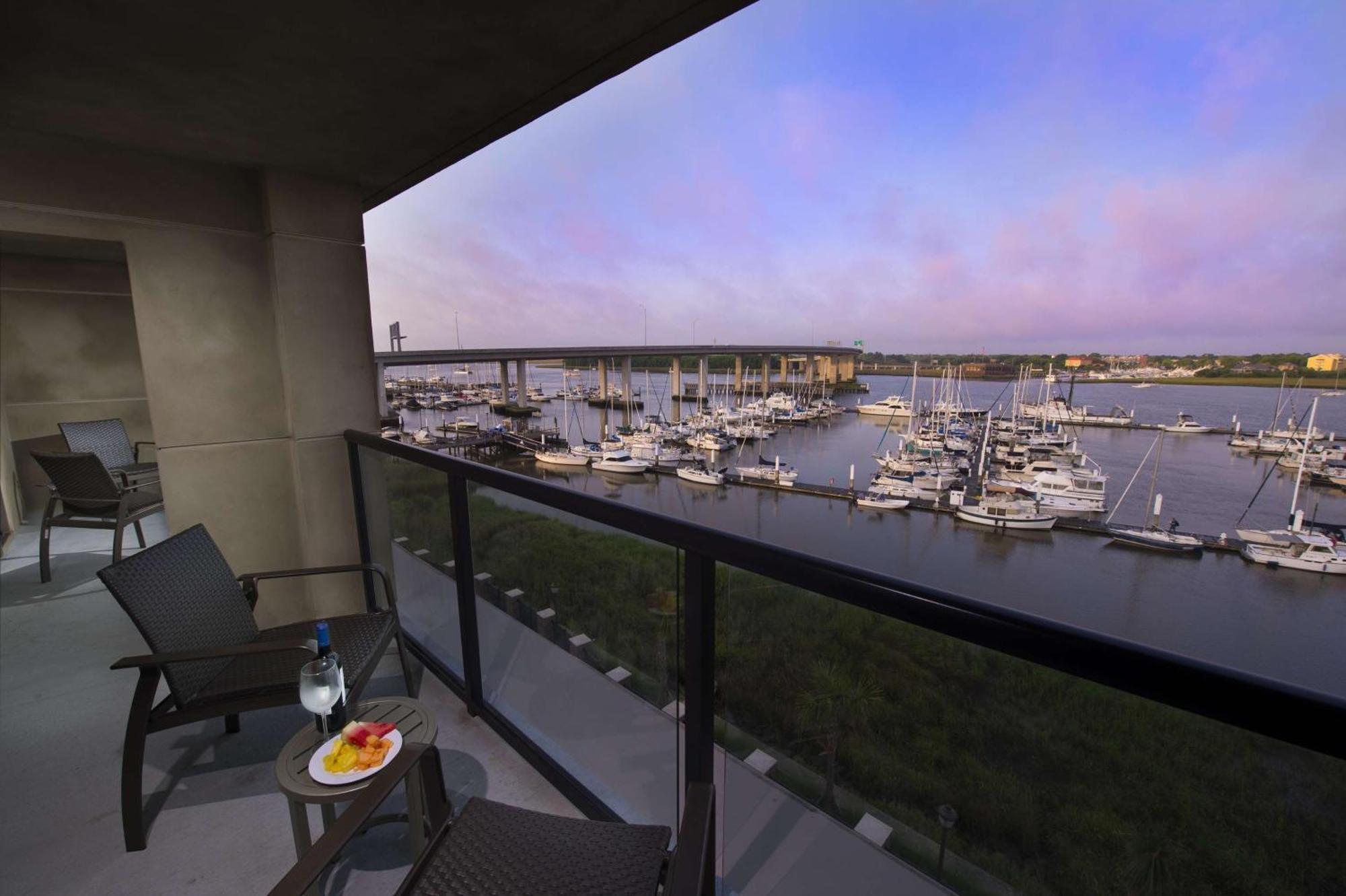Hilton Garden Inn Charleston Waterfront/Downtown Eksteriør billede